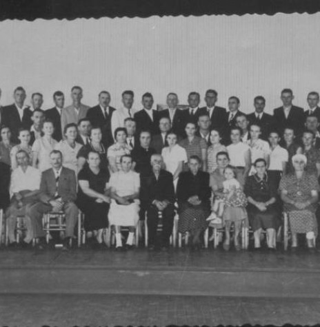 || Membros fundadores da 1ª Igreja Batista de Marechal Cândido Rondon, reunidos em 1958.
Imagem: Acervo PIB-Rondon - FOTO 3 - 