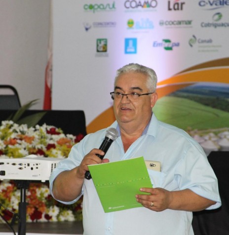 || Luiz Carlos Rodrigues, da Copagril, coordenador-geral do Simpósio Pós-Colheita do Mato Grosso do Sul. 
Imagem: Acervo Copagril - FOTO 8 -