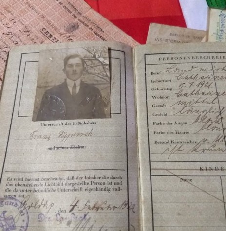 || Passaporte do pioneiro rondonense Franz Syperreck,  falecido em abril de 1970. 
Imagem: Acervo da família - FOTO 6 - 