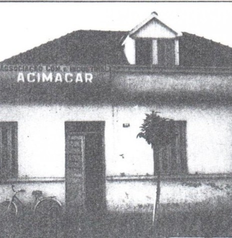 || Primeira sede (espaço alugado) da Acimacar, na esquina das Ruas Santa Catarina e D. João VI, em abril de 1968.
Imagem: Acervo Projeto Memória Rondonense - FOTO 1 -