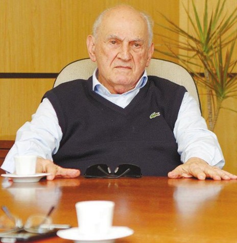 || Advogado e empresario Pedrinho Antônio Furlan, 1º presidente do Rotary Clube de Toledo, fundado em abril de 1966.
Imagem: Acervo docplayer - FOTO 5 -