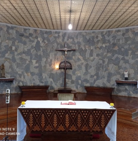 || Altar do Seminário Diocesano Maria Mãe da Igreja, na cidade de Toledo, inaugurado em começo de maio de 1982.
Imagem: Acervo e crédito Renato Schuck - FOTO  -