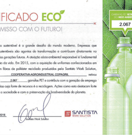 || Certificado Eco - Compromisso com o Futuro recebido pela Cooperativa Agroindustrial Copagril, em abril de 2016.
Imagem: Acervo Comunicação Copagril - FOTO 6 - 