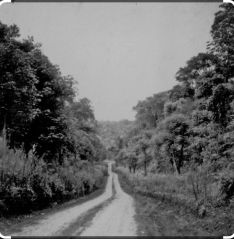 || Estradas das Cataratas, patrolada, provavelmente na década de 1940.
Imagem: Acervo Rita A. Araújo - FOTO 5 -