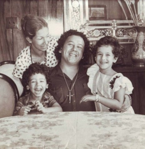 || Cantor Altemar Dutra com a esposa, a cantora Martha Mendonça e filhos; ele que se apresentou a primeira vez em Marechal Rondon em 05 de maio de 1971. Imagem: Acervo Memória Rondonense – FOTO 13 -