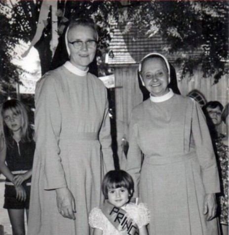 || As irmãs pioneiras Adelhard (e) e Maria Gertildes que chegaram em Marechal Cândido Rondon, em fevereiro de 1969. Imagem: Acervo Memória Rondonense - FOTO 8