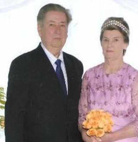 || O pioneiro Theobaldo Loffi, com a esposa Celita,  nas comemorações  de suas Bodas de Ouro.
Imagem: Acervo particular - FOTO 1 - 