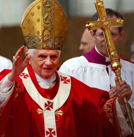 || Papa Bento XVI eleito ao cargo em 19 de abril de 2005. 
Imagem: Acervo religiao.culturamix - FOTO 18 - 