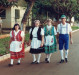 || Família vestida a caráter  durante a VI Oktoberfest.