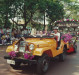 || Desfile da primeira mulher, Alice ( nascida Ahmann) Weirich, esposa do pioneiro Benno Weirich,  que veio residir em Marechal Cândido Rondon no período colonizatório, com o sobrinho Ilário Osmar  Weirich no volante do jeep.