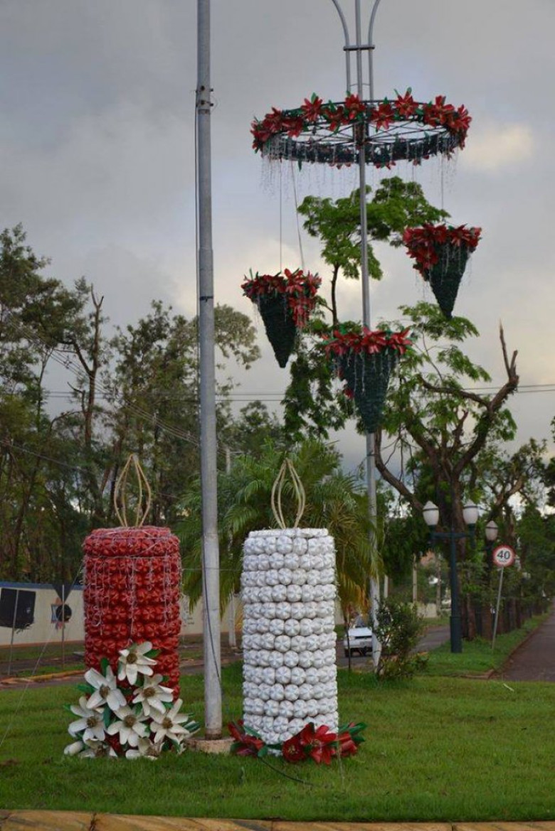Mais um detalhe da ornamentação de Natal no Lago 
Municipal.
Imagem: Acervo Imprensa PM-MCR
Crédito: Ademir Herrmann
