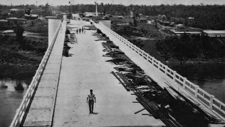 A ponte em 1963. 
Imagem: Acervo de Waldir Guglielmi Salvan / Facebook.