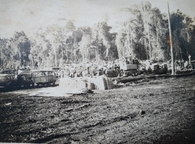 || Evento no começo da colonização da atual cidade de Marechal Cândido Rondon, no início da década de 1950.
Imagem: Acervo Clecio Krause (Naranjal - Paraguai). Crédito de Alfredo Krause.