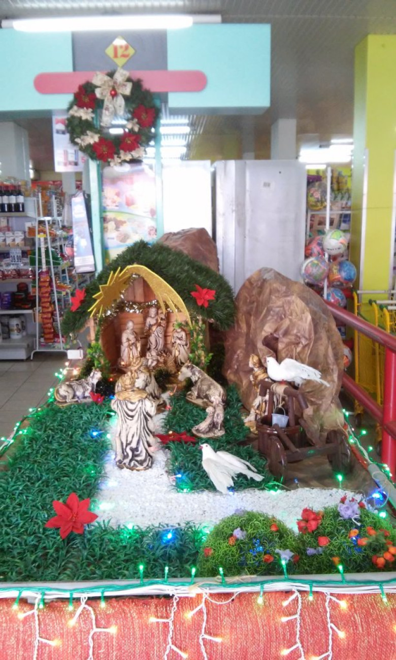 Presépio do Supermercado Cercar