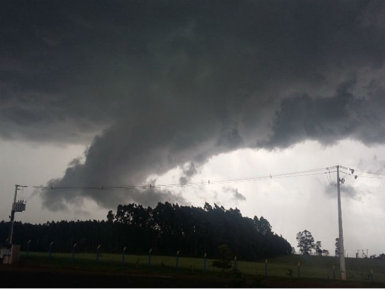 Foto feita da Avenida Rio Grande do Sul, próximo do Supermercado Copagril II. 
Autor da imagem: Não identificado. 