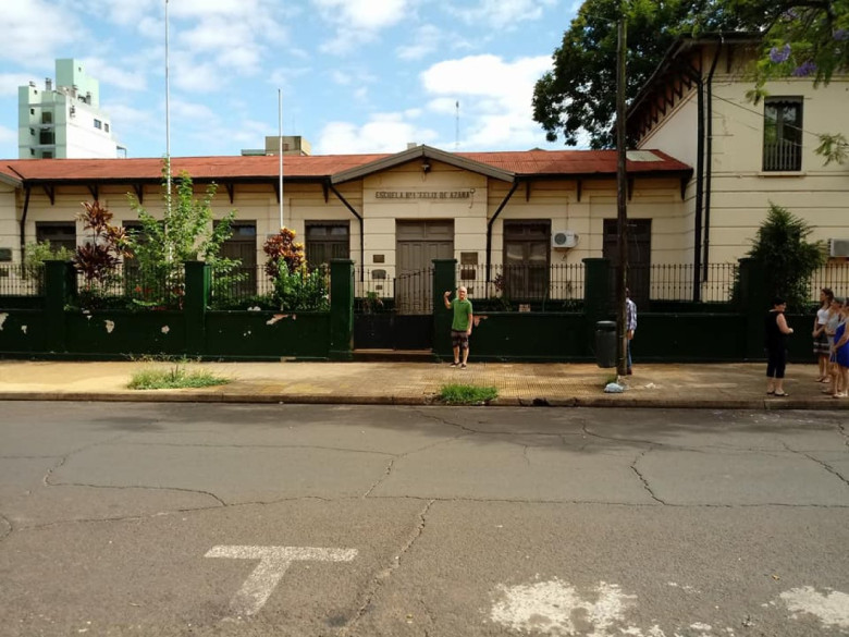 Antiga residência de Allica transformada na Escuela nº 01 Féliz de Azara, segundo historiador Alberto Daniel Alcaráz, da Universidade de Posadas. 