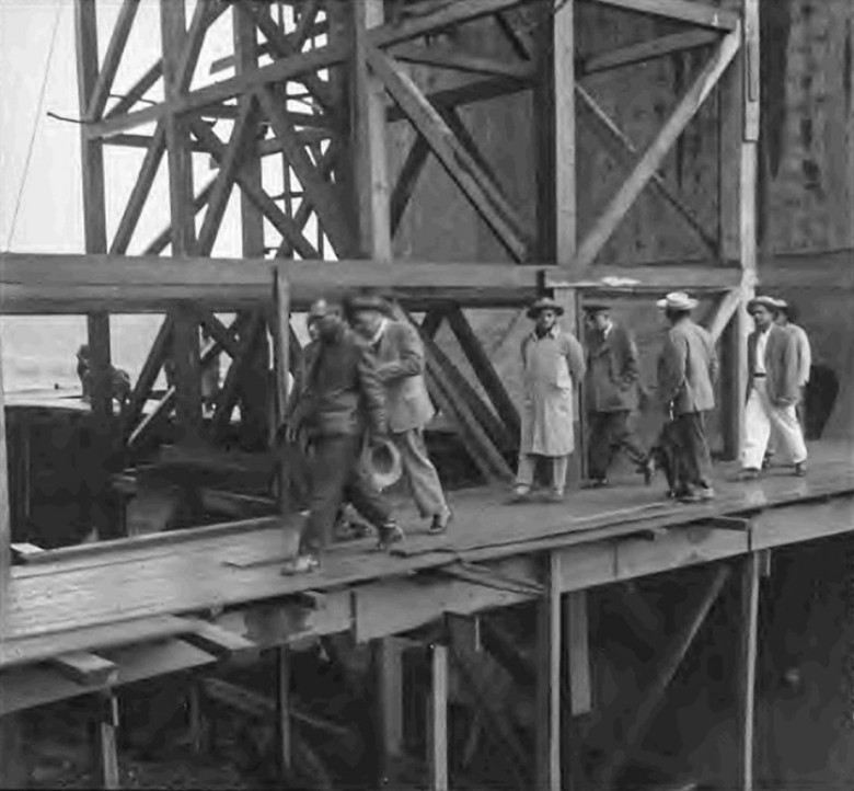 Mais um detalhe da vistoria técnica de engenharia.
Imagem: Acervo de Wagner Dias - Foz do Iguaçu / Facebook. 