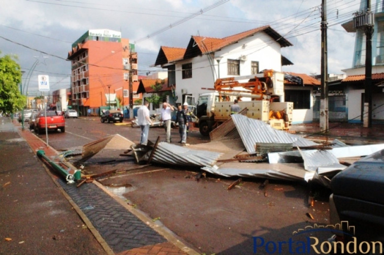 Rua Santa Catarina na esquina coma Rua Sete de Setembro. 
Crédito da imagem: não identificado. 