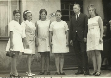 Filhos do pioneiro casal Edmundo e Hilda Zastrow Koch; da esquerda a a direita: Carmen, Valmi, Nercy, Lori, Ivo e Neomia. 
Imagem: Acervo Clélia Regina Ritter 