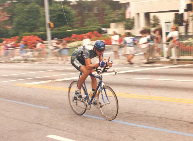 Participação de Valdir Lermen nas Olímpíadas de Atlanta, em julho de 1996.
Imagem: Acervo do atleta.
