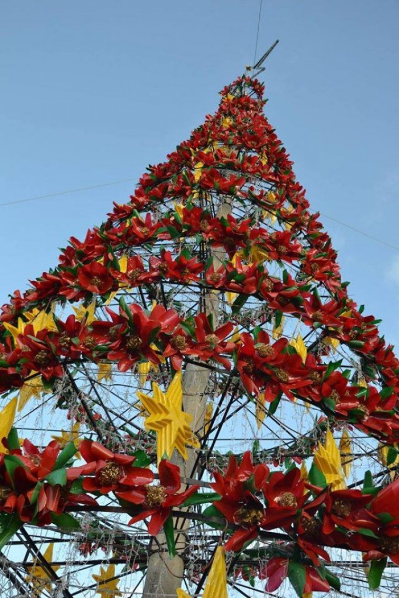 Outro detalhe de uma das árvores natalinas instaladas no Parque de Lazer Rudolfo Rieger. 
Imagem: Acervo Imprensa PM-MCR
Crédito: Ademir Herrmann