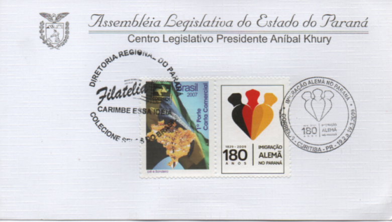 Cartão com o selo postal comemorativo dos 180 Anos da Imigração Alemã no Paraná com o carimbo do 1º dia de circulação. 