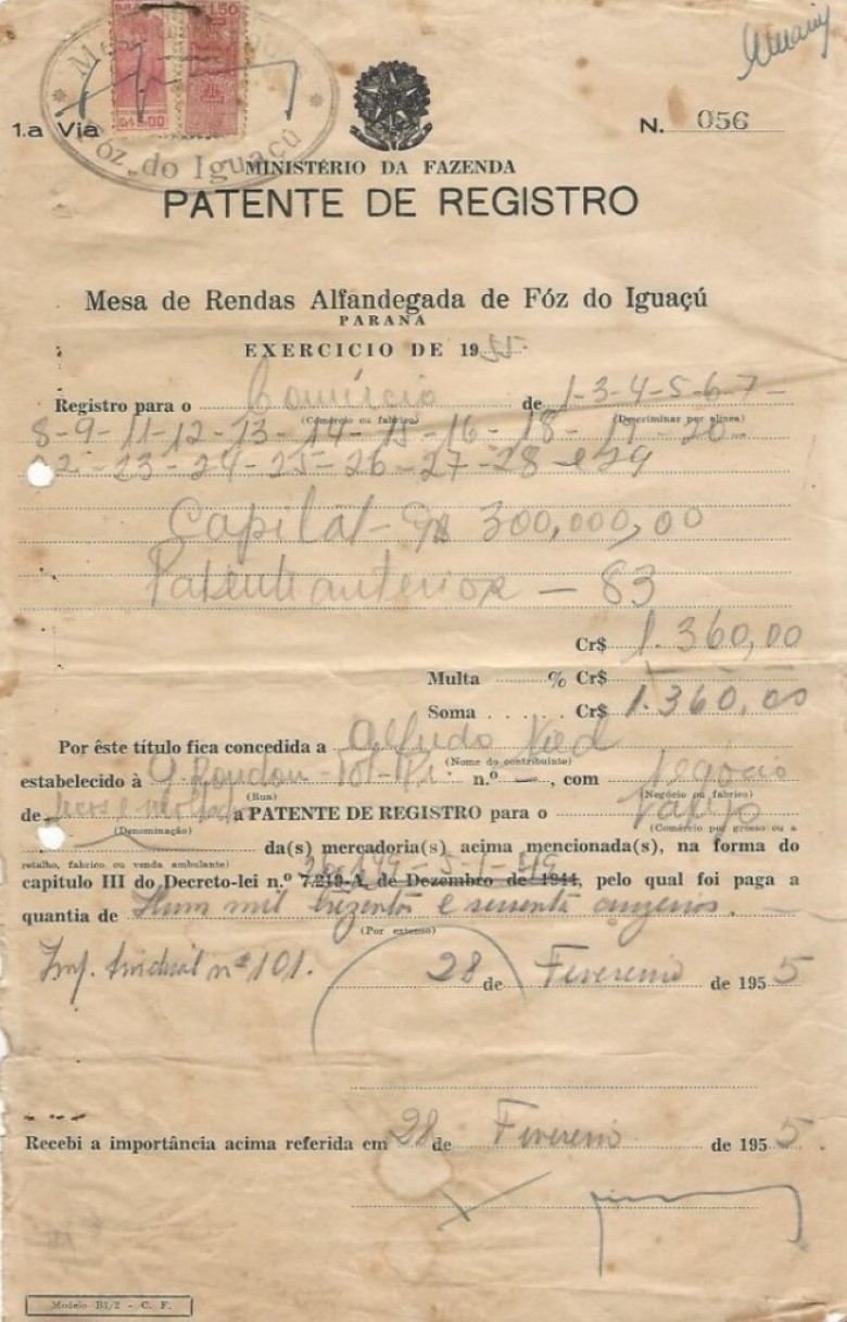 Recibo de pagamento das taxas federais, exercício 1955,  referente a Patente de Registro de venda de secos e molhados. 
Imagem: Acervo Walmor Nied
