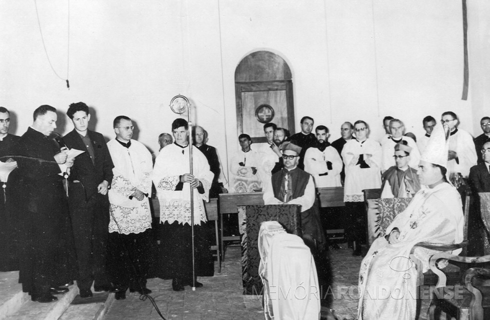 Bispos da Diocese – MITRA DIOCESANA DE JACAREZINHO