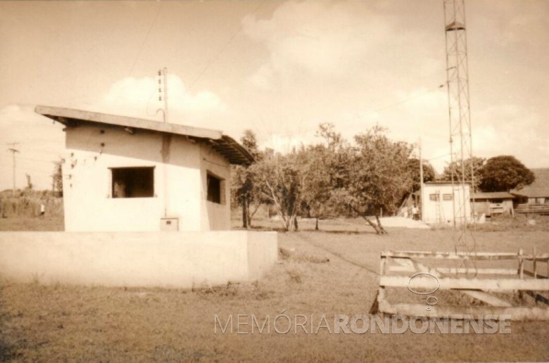Outra imagem da cabine do transmissor da Rádio Difusora Rondon.