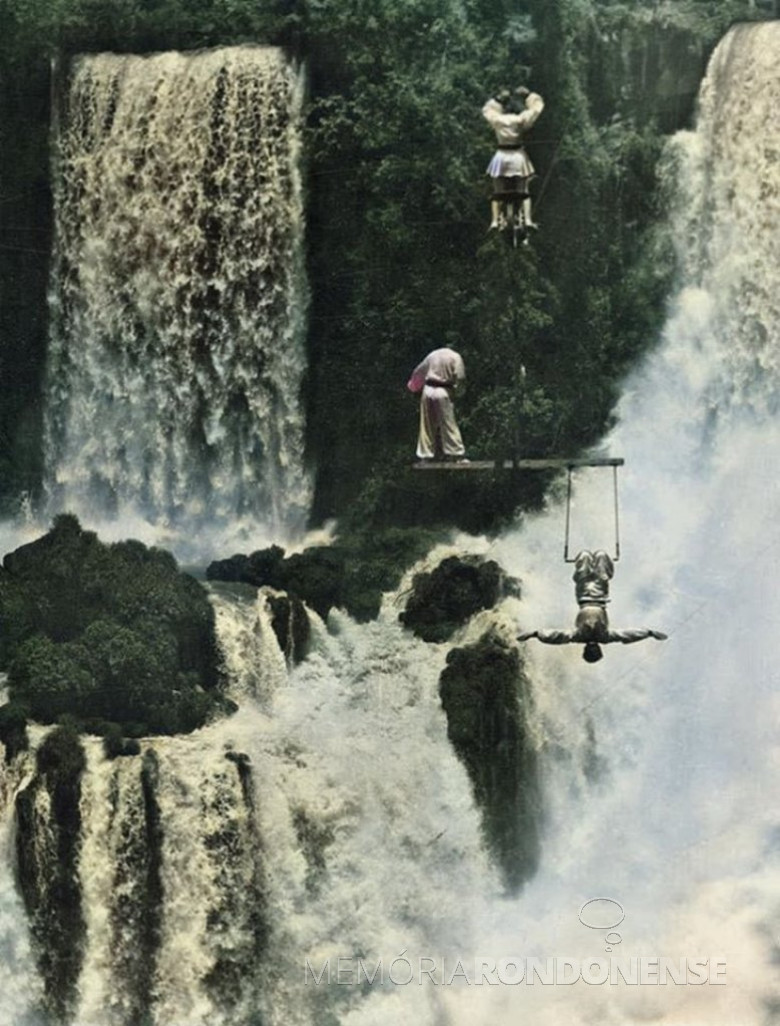 Apresentação do grupo alemão de acrobatas Zugspitz Artisten em 1952.
Imagem: Acervo