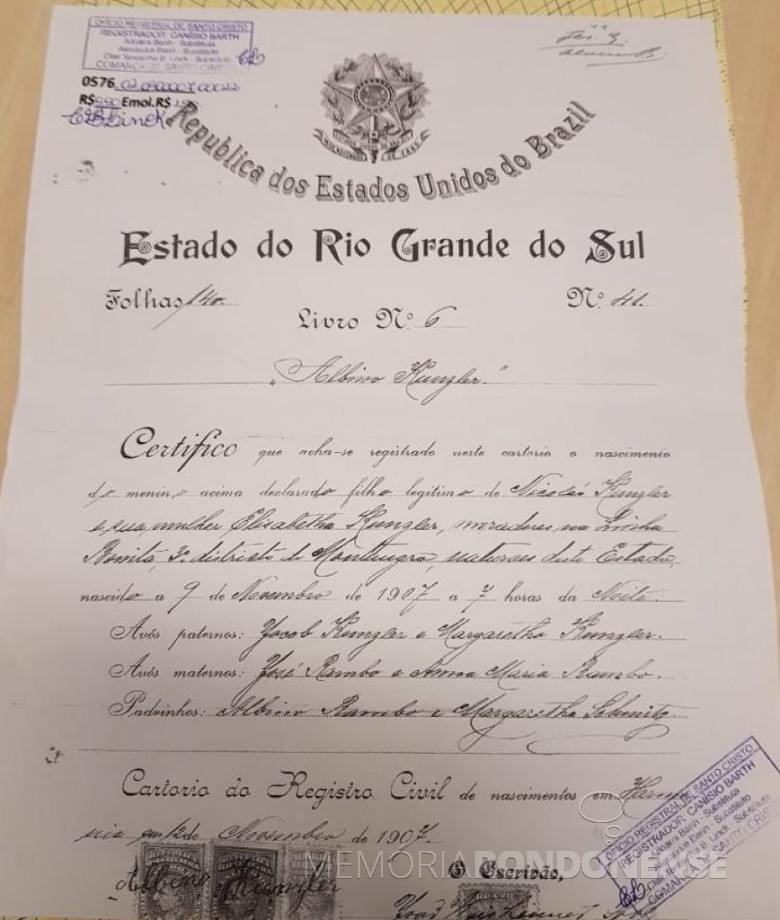 Certidão nascimento (original) de Albino Kunzler, pai de Adolfo Oscar Kunzler.