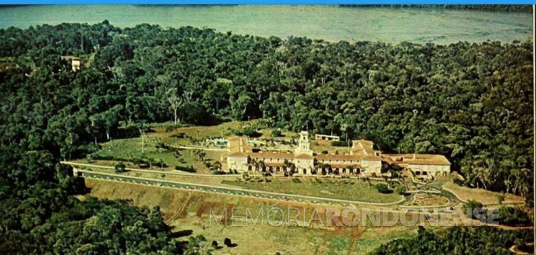 || Hotel Cataratas recém construído.
Imagem: Acervo Walter Dysarsz / Facebook.