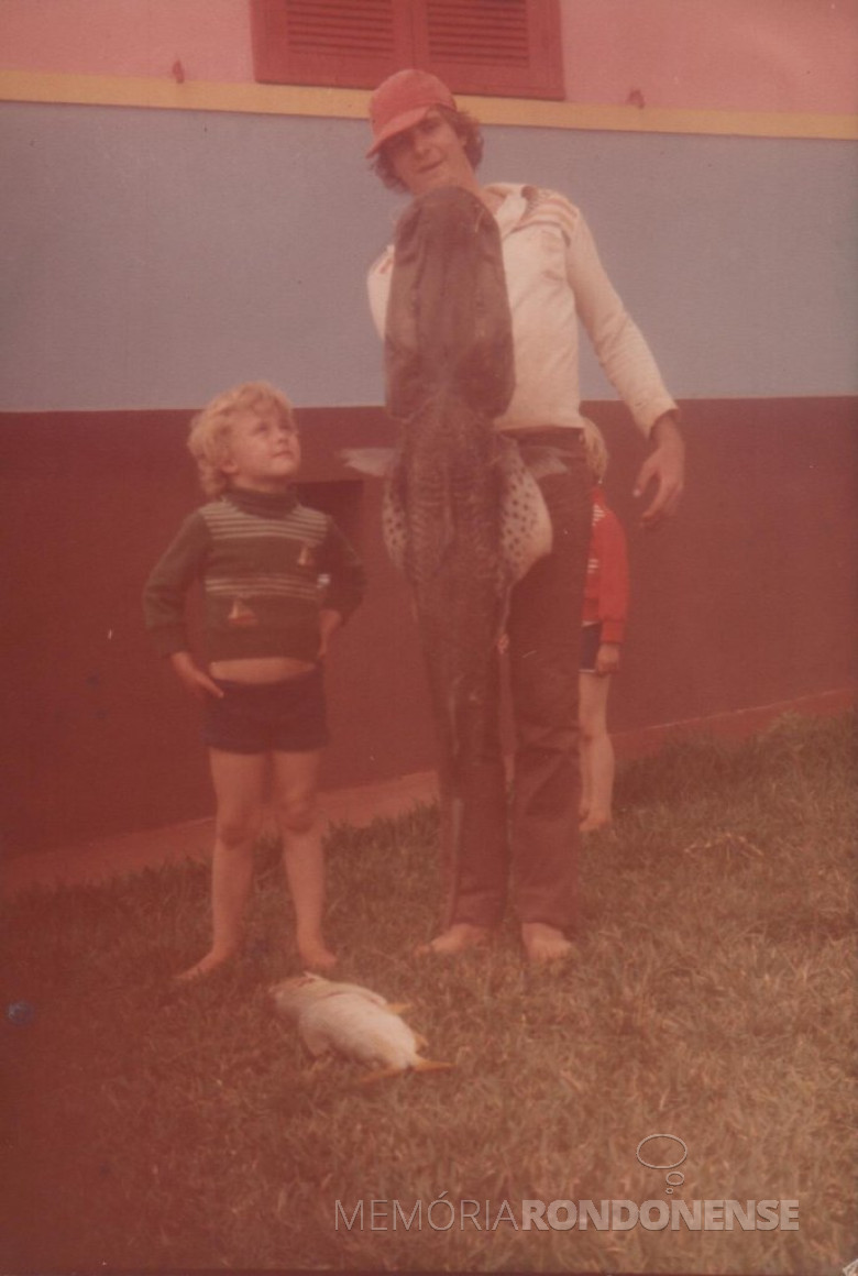 Os filhos Darci  e a Clacicom o empregado Valdir