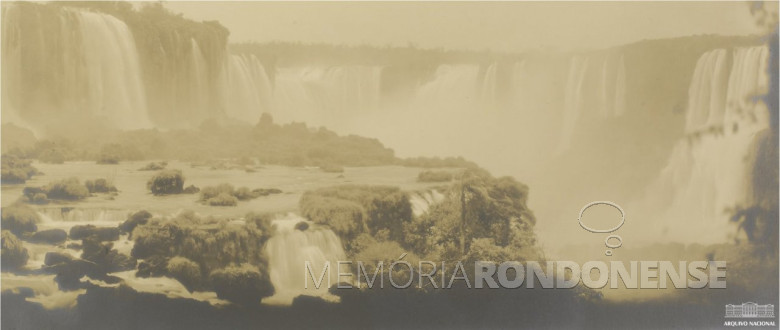 Cataratas do Iguaçu do Álbum “Inspecção de Fronteiras. General Cândido M. S. Rondon, Inspetor. Campanha 1929-1930”. 
Imagem: Acervo Arquivo Nacional. Fundo Ministério da Guerra. BR_RJANRIO_OG_0_FOT_0001_149. 