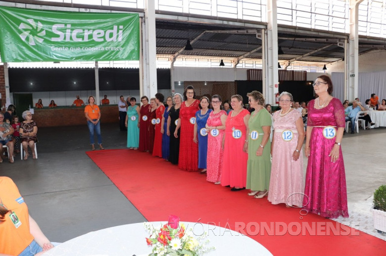 Apresentação das candidatos à Miss.