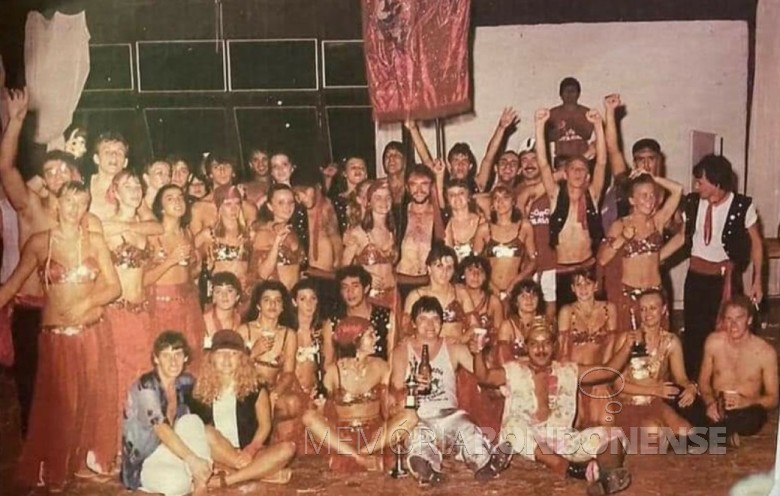 Bloco carnavalesco 3001, em 1985.
Imagem: Acervo Elizabeti Sturm Gomes. 