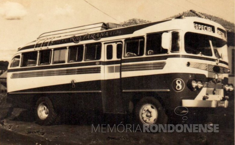 Outro ônibus da Empresa Rio Paraná. No final da década de 1960, a empresa foi vendida para a Expresso Princesa dos Campos, de propriedade dos Irmãos Gulin, de Ponta Grossa.
