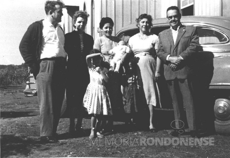Dr. Seyboth, D. Ingrun, D. Maximilia Branco da Rosa, Laureana Mohr (avó de Vane Johims) e  Del. Ary Branco da Rosa, em 1960.