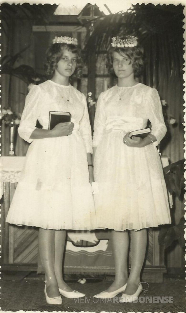 Confirmação das adolescentes pioneiras Carmen Koch e Clarice von Borstel, na Igreja Evangélica Martin Luther. 
