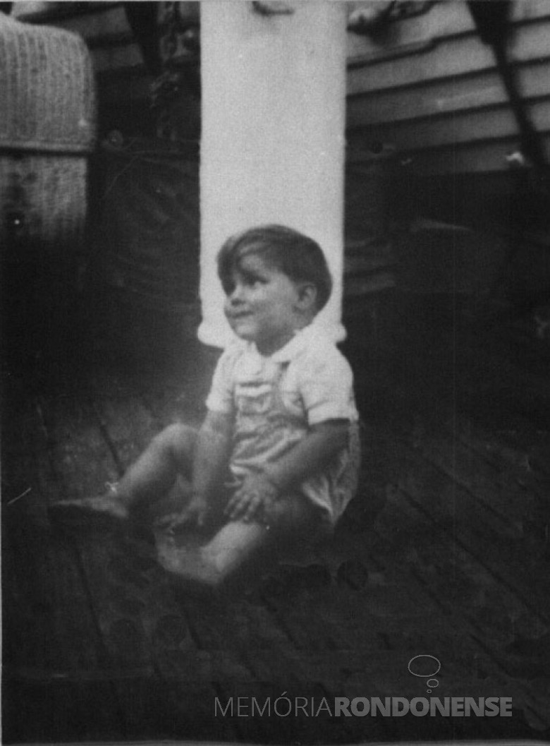 Dr. Hippie no navio, 1946, quando seus pais emigraram da Alemanha para o Brasil, em 1946