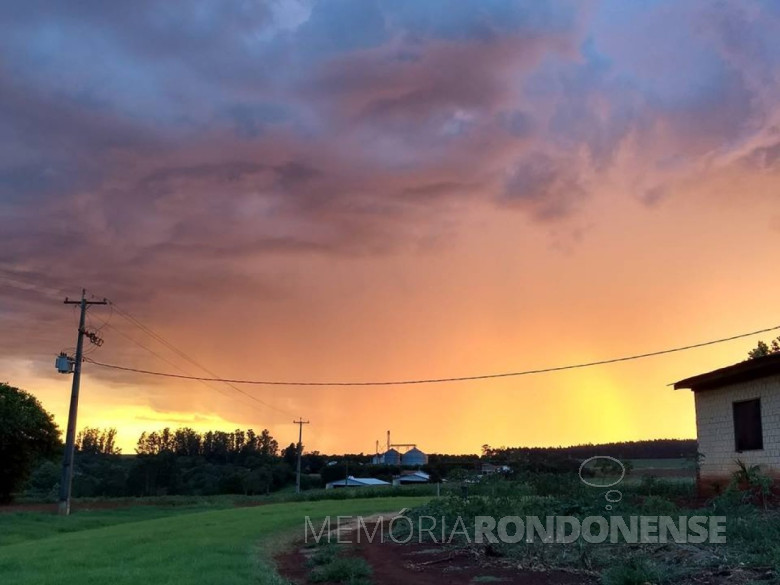 Imagem: Rafael Hoffmann - Foto feita a partir da sede distrital de Novo Horizonte.