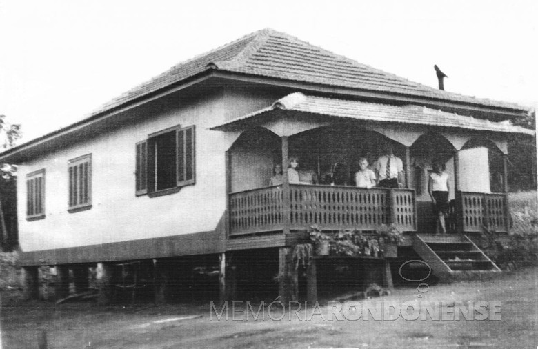 Casa -moradia colonial. 1970.