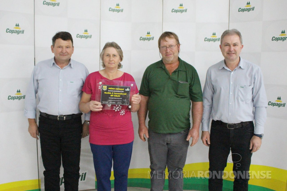 || Produtora Venilda Schragle Lewandoski e esposo Tadeu, de Marechal Cândido Rondon, 1º lugar na categoria