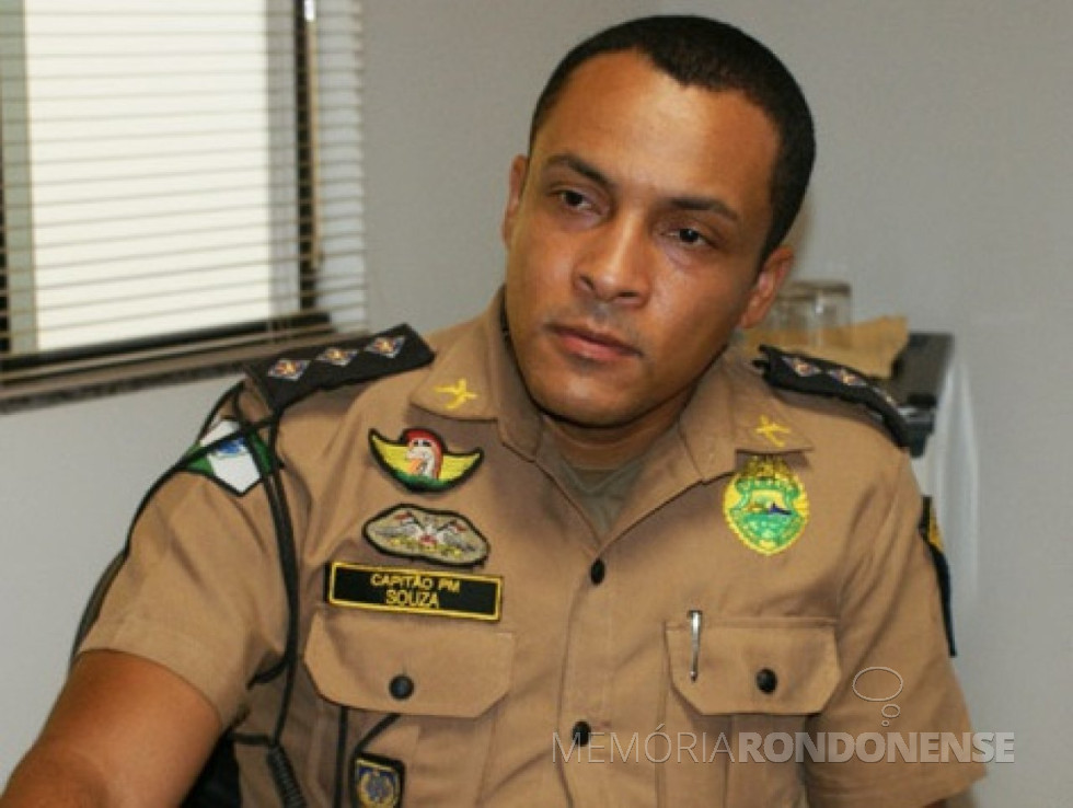 || Capitão Valmir de Souza que reassumiu a 2ª Cia da PMPR, em fevereiro de 2017.
Imagem: Acervo Portal Guaíra - FOTO 21 -
-
