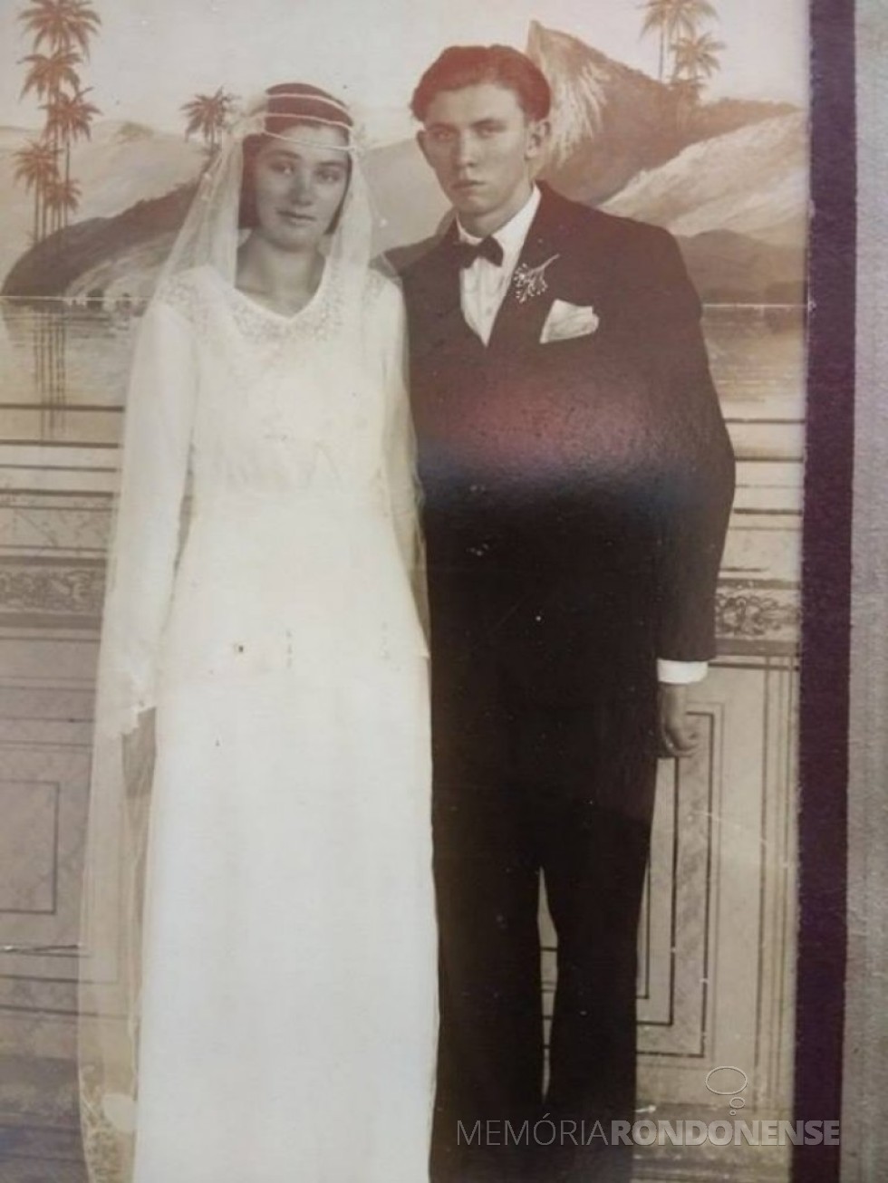 || Henrique Afonso Sturm em seu primeiro casamento com Hilda Reinheimer, em 1936. Imagem: Acervo Orlando e Rafael Sturm - FOTO 2 –