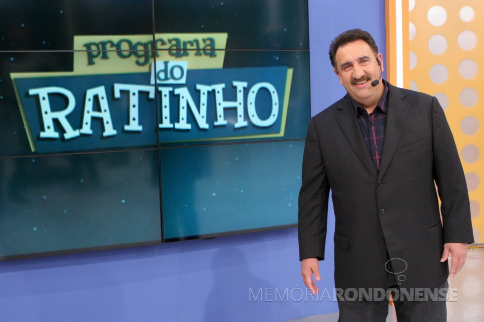 || Apresentador Carlos Massa (Ratinho) no estúdio do SBT, no Programa do Ratinho.
Imagem: Observatório da Televisão - FOTO 19 -