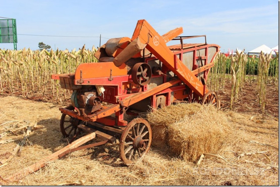 || Trilhadeira Isma,  modelo 120, fabricada em 1974, mostrada durante o Dia de Campo Copagril 2017. 
Imagem: Acervo Imprensa Copagril - Crédito: Carina Ribeiro - FOTO 10 -