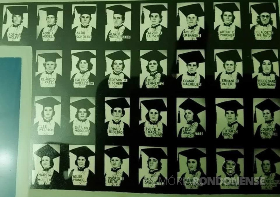 || Turma de formandos 1978 do então Ginásio Luiz Ernesto Fleck, da sede distrital de Iguiporã.
Imagem: Acervo Adir Model - FOTO 5 -