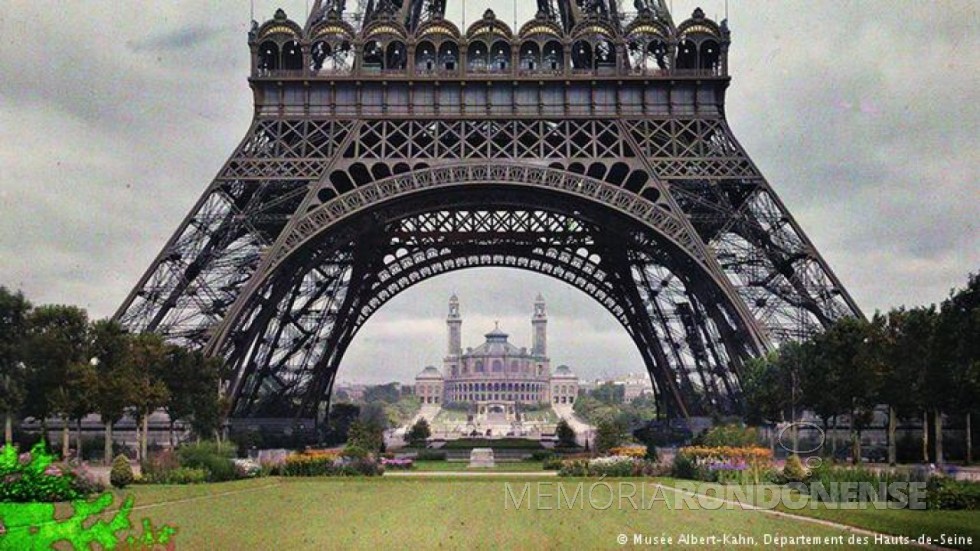 || Torre Eiffel, de 1911 - uma das primeiras fotografias do projeto 