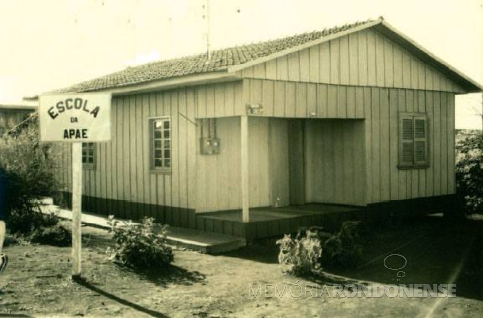 || Sede da primeira escola especializada da APAE - Marechal Cândido Rondon.
Imagem: Acervo Memória Rondonense - FOTO 7 -